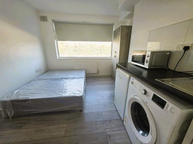 Room for rent in London Borough of Barnet, Greater London