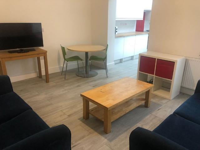 Apartment for rent in Lenton Abbey, Haddon