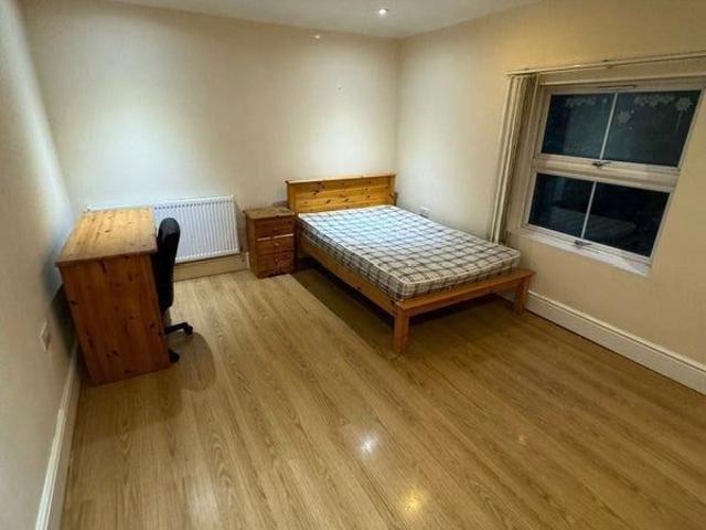 Apartment for rent in The Polygon, City Of Southampton