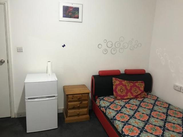 Room for rent in Newtown, Reading