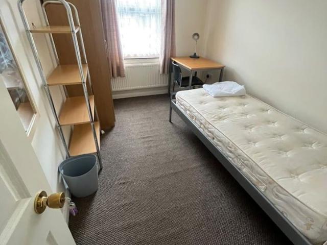 Room for rent in Earley