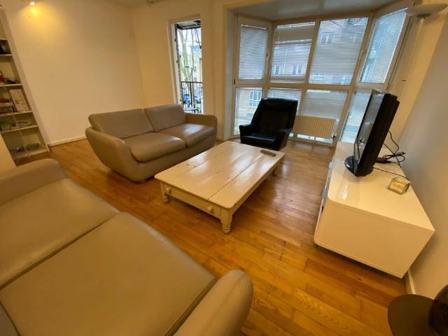 Room for rent in Rotherhithe, Greater London