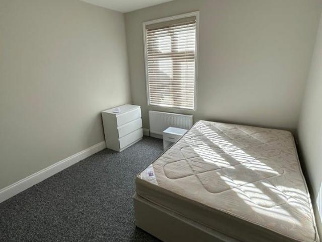 Room for rent in London Borough of Croydon, Thornton Heath