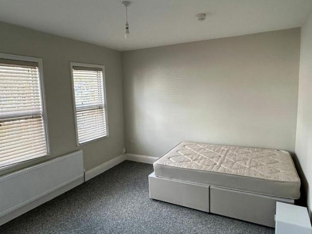 Room for rent in London Borough of Croydon, Greater London