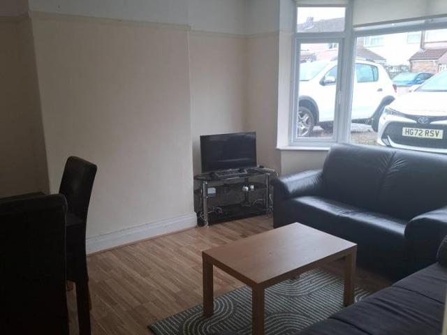 Room for rent in Redcliffe, Feckenham