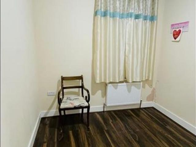 Room for rent in Gants Hill, Greater London