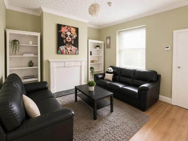 Room for rent in City Centre, Georgia