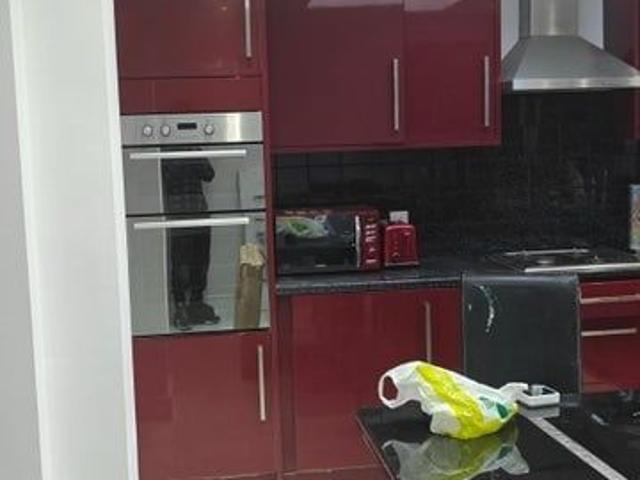 Room for rent in Lane, Greater London