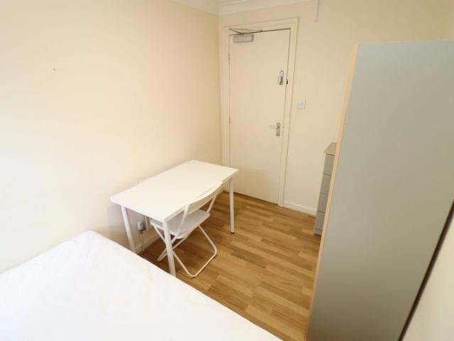 Room for rent in Poplar Grove, Isle Of Man