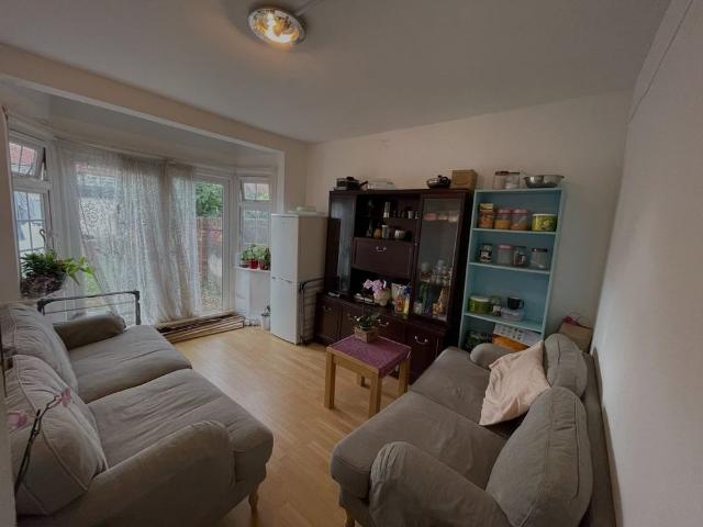 Room for rent in Sudbury, Greater London