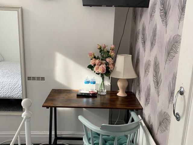 Room for rent in City Centre, Isle Of Man