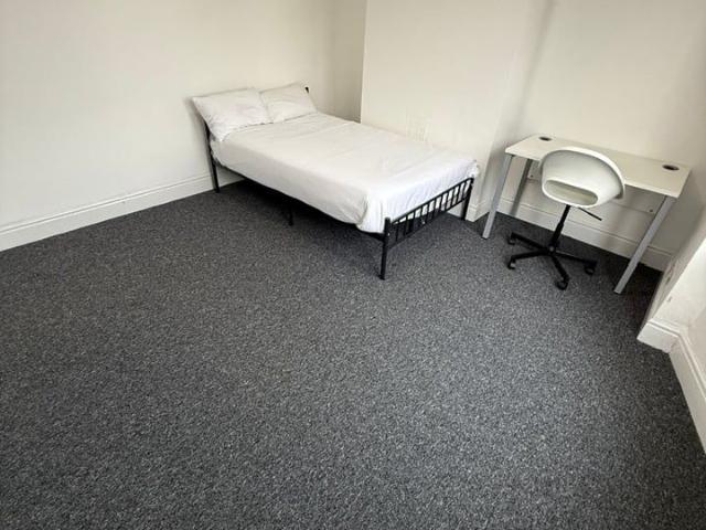 Room for rent in Redcliffe, Feckenham