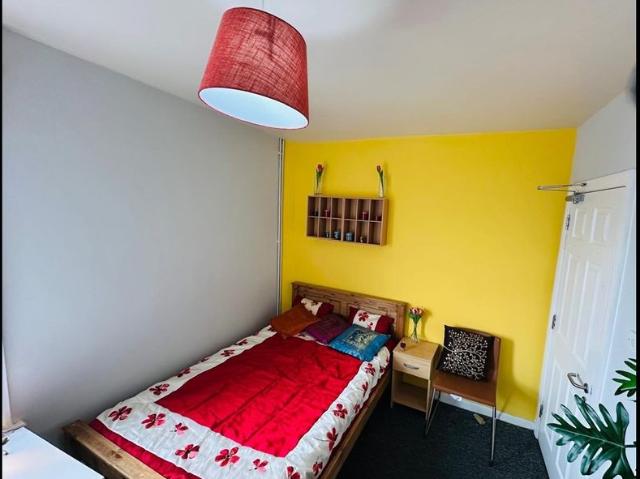 Room for rent in Newtown, Reading