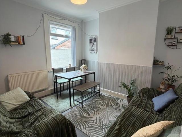 Room for rent in St George's Quarter / Cultural Quarter, Calderstones