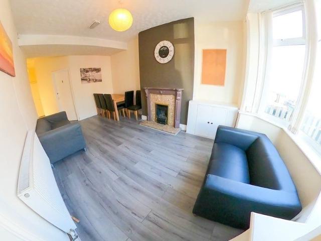 Room for rent in Hillfields, West Midlands