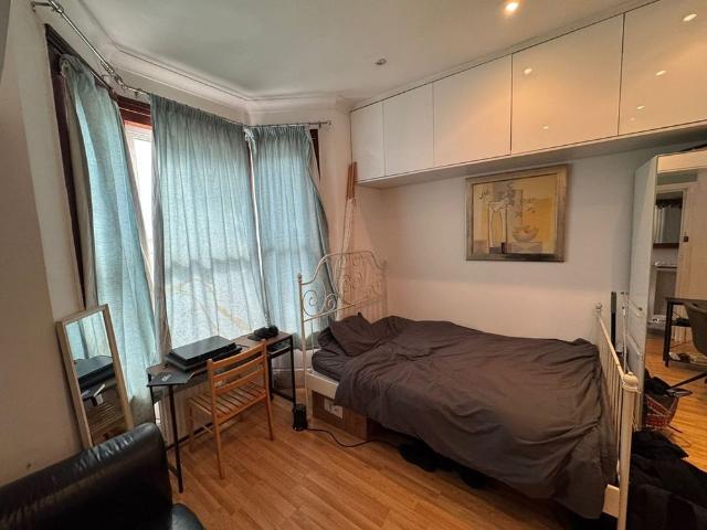 Room for rent in Wanstead, Greater London