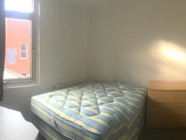 Room for rent in City Centre, Feckenham