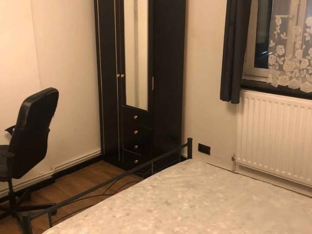 Room for rent in Harlesden, Greater London