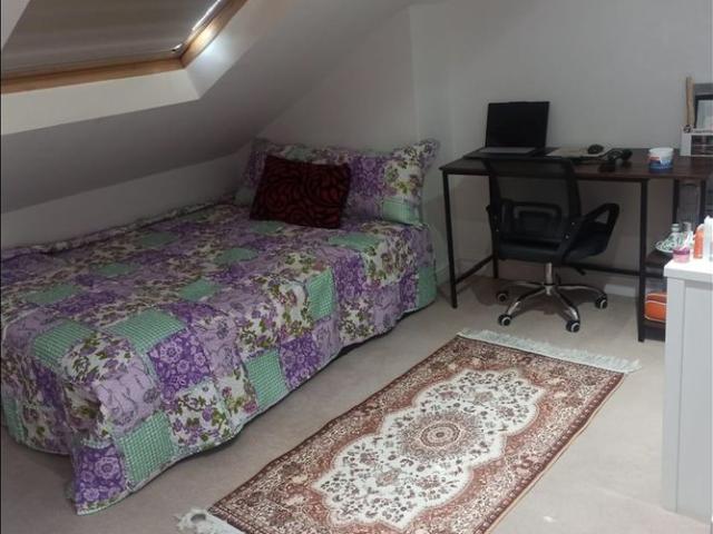 Room for rent in London Borough of Croydon, South Norwood