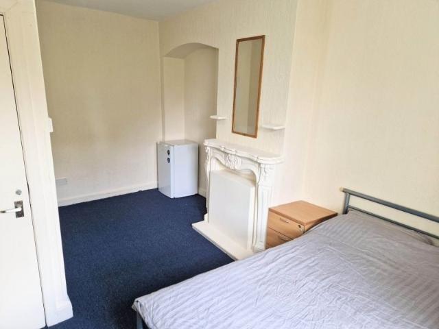 Room for rent in Shepherd's Bush, Greater London