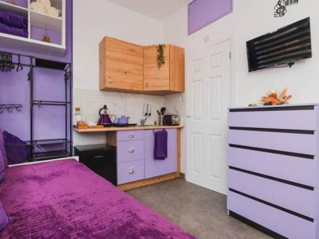 Room for rent in The Meadows, Haddon