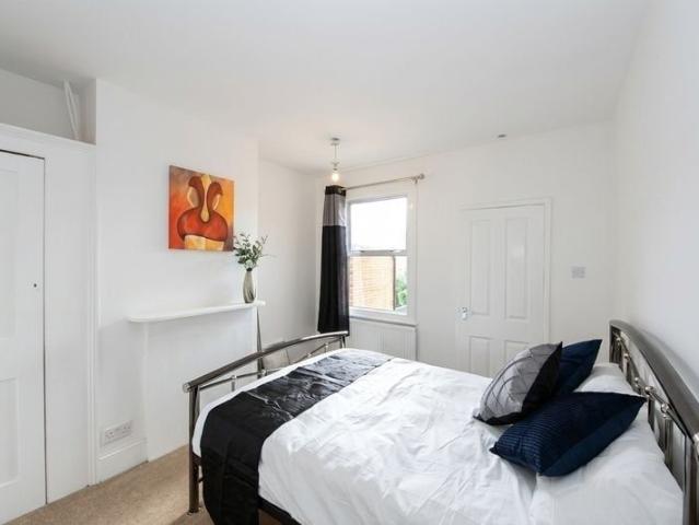 Apartment for rent in Newtown, Reading