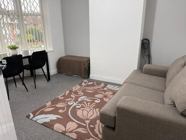 Room for rent in Sutton Coldfield, West Midlands