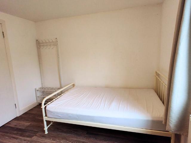 Room for rent in Walworth, Greater London