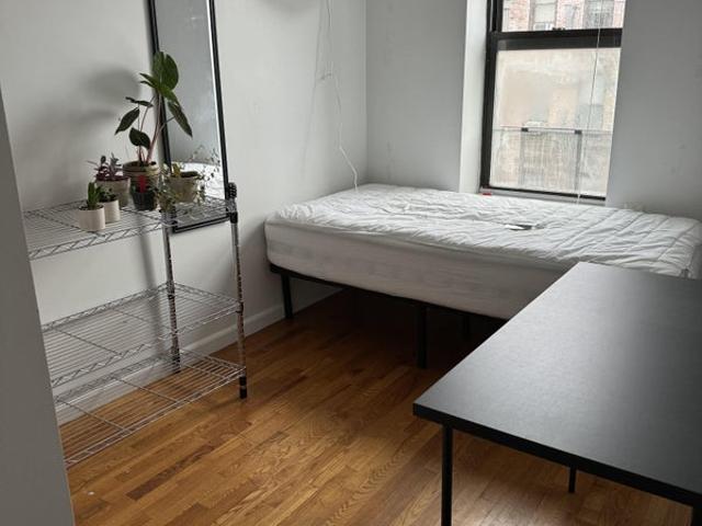 Room for rent in Arverne, New York