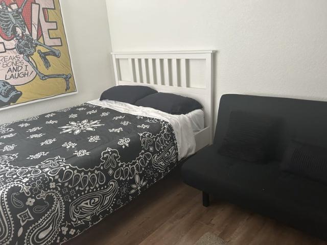 Room for rent in Manhattan Beach, California