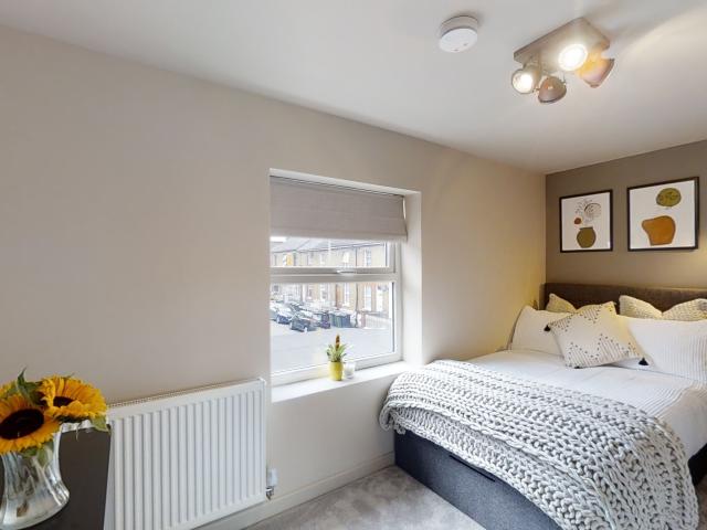 Room for rent in Allington, Midway