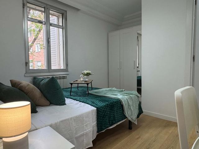 Habitación en alquiler en Moratalaz, Madrid