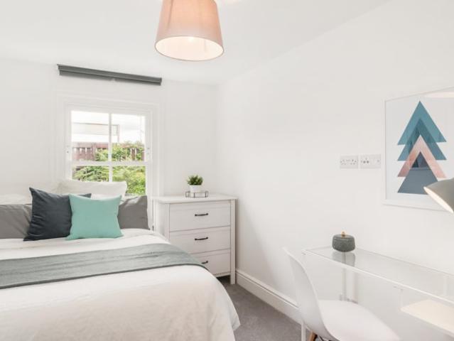 Room for rent in Battersea, Greater London