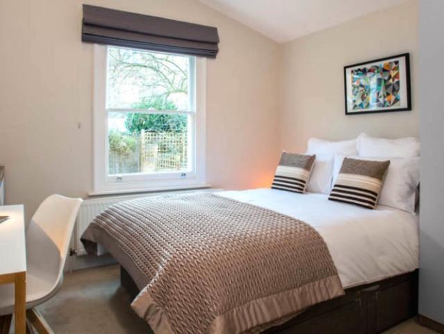 Room for rent in Battersea, Greater London