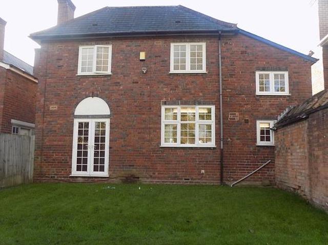 Room for rent in Park Central, Birmingham