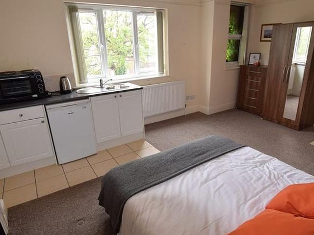 Room for rent in Gravelly Hill, Birmingham