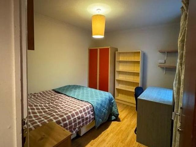Room for rent in Harborne, West Midlands