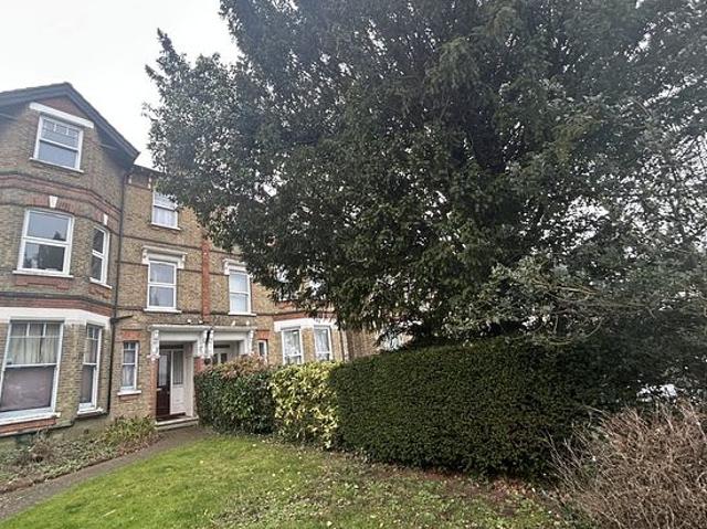 Room for rent in Shortlands, Greater London