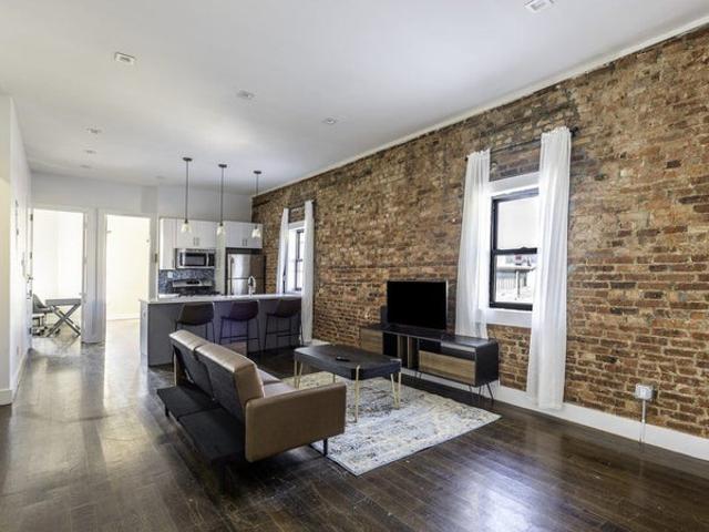 Room for rent in Arverne, New York