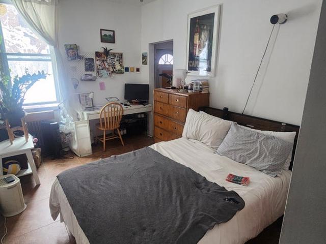 Room for rent in Arverne, New York