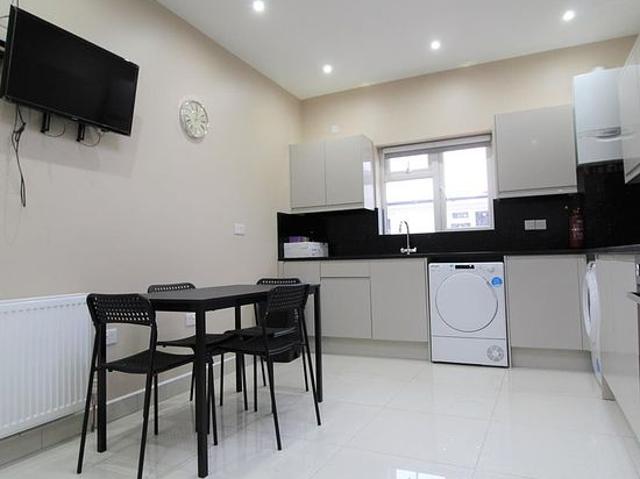 Room for rent in London Borough of Croydon, Addiscombe