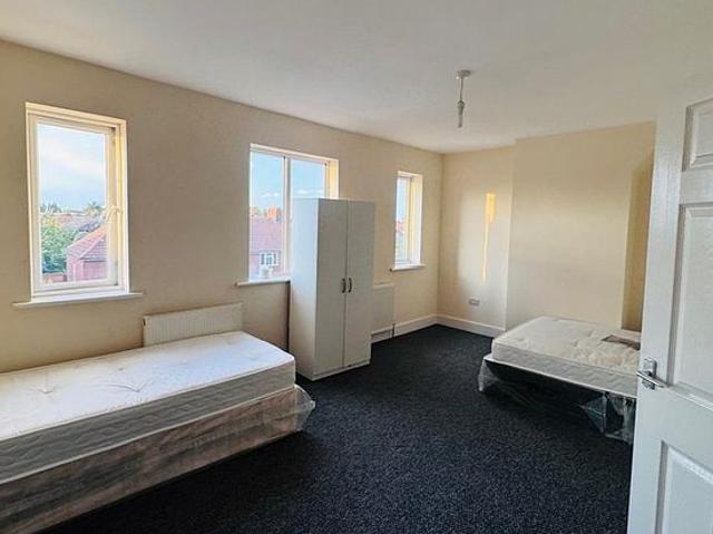Room for rent in London Borough of Barking and Dagenham, Greater London
