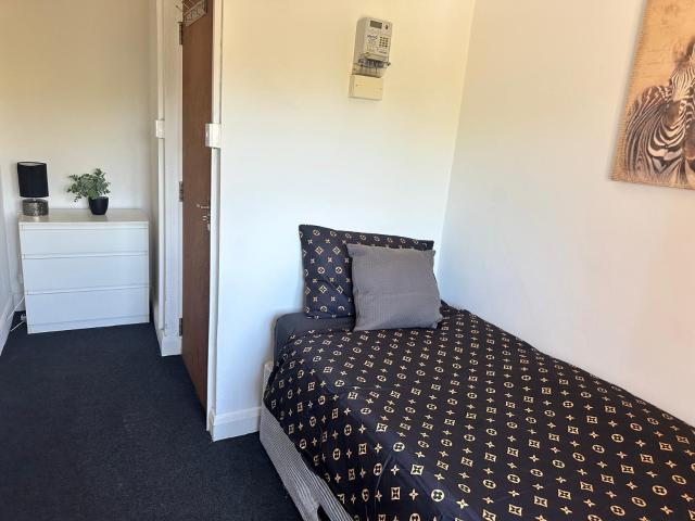 Room for rent in Darlaston, West Midlands