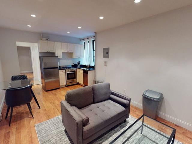 Room for rent in Arverne, New York