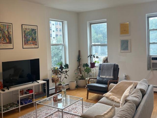 Room for rent in Arverne, New York