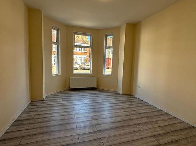 Room for rent in Wealdstone, Greater London