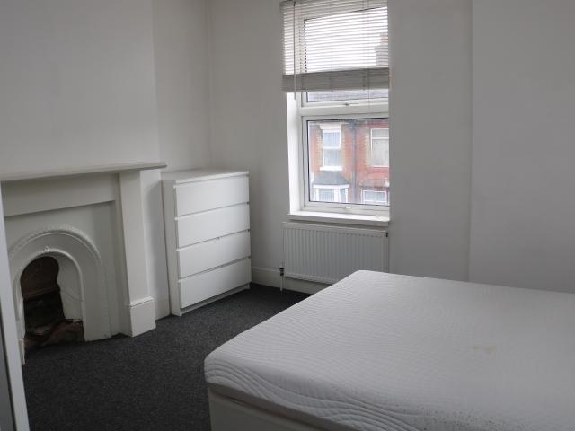 Room for rent in Vinters Park, Midway