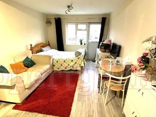 Room for rent in Greater London