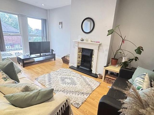 Room for rent in Burley, West Yorkshire