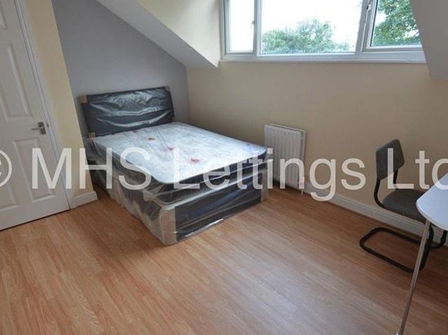 Room for rent in Burley, West Yorkshire